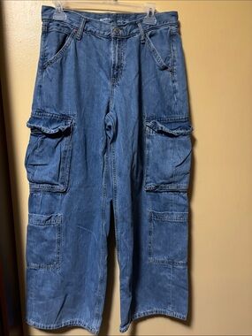 Old Navy Blue Cargo Denim Pants - women’s